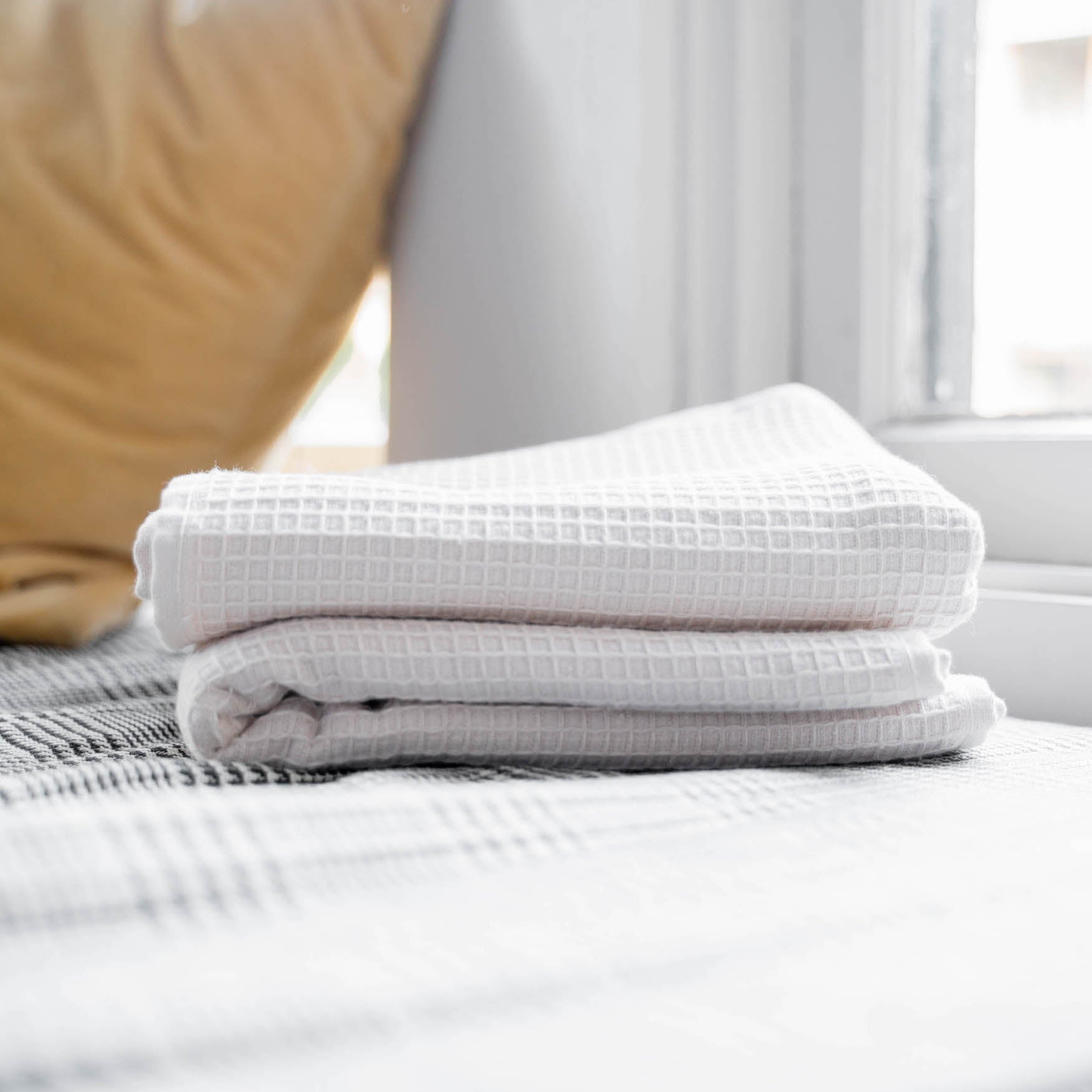 Luxury Waffle Hand Towel | 100% Premium Turkish Cotton | Plush Towel White
